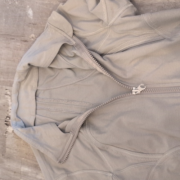 Lululemon Define Jacket Size 6 - Picture 3 of 4